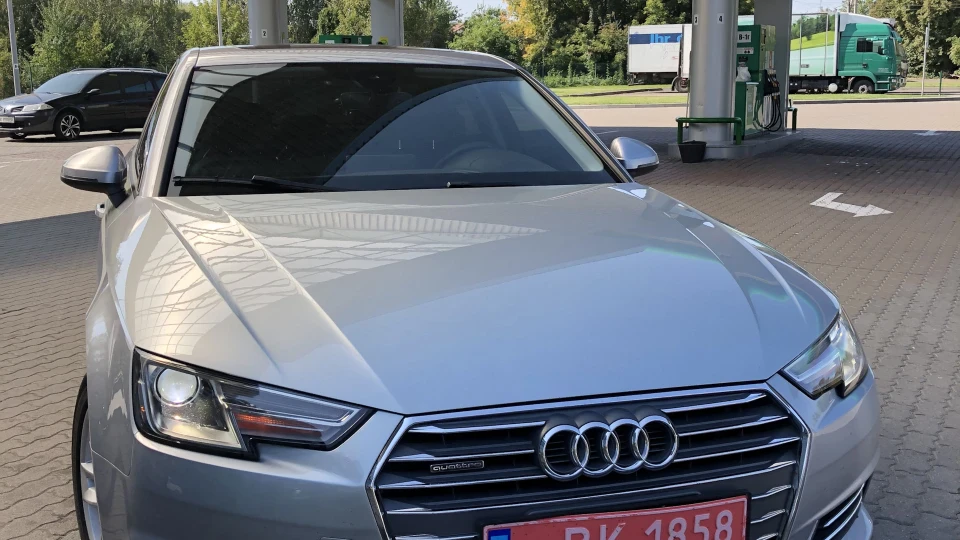 Audi A4 it's quattro time ❄️ 2