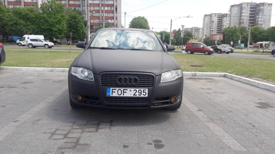 Audi A4 матова