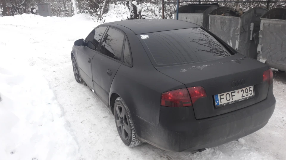 Audi A4 матова 2