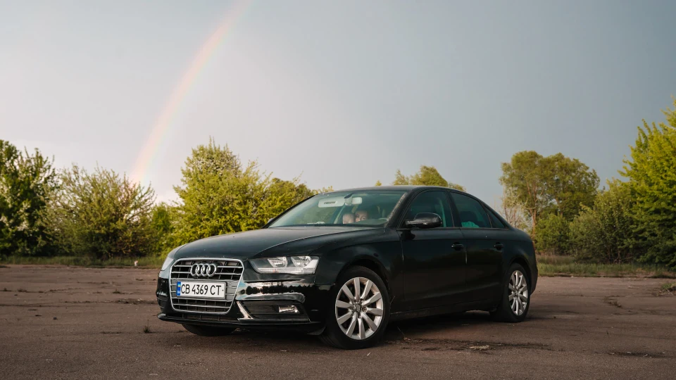 Audi A4 МКПП Quattro 4