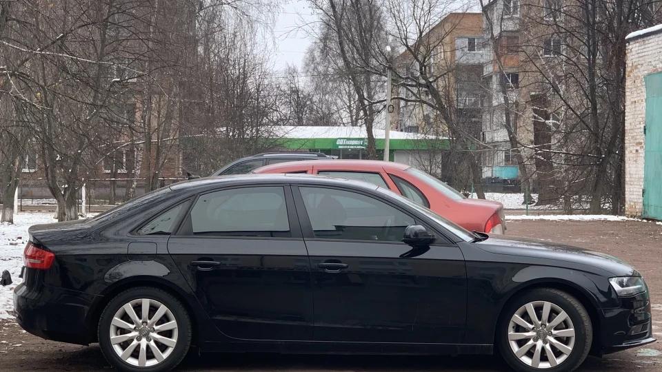 Audi A4 МКПП Quattro 5