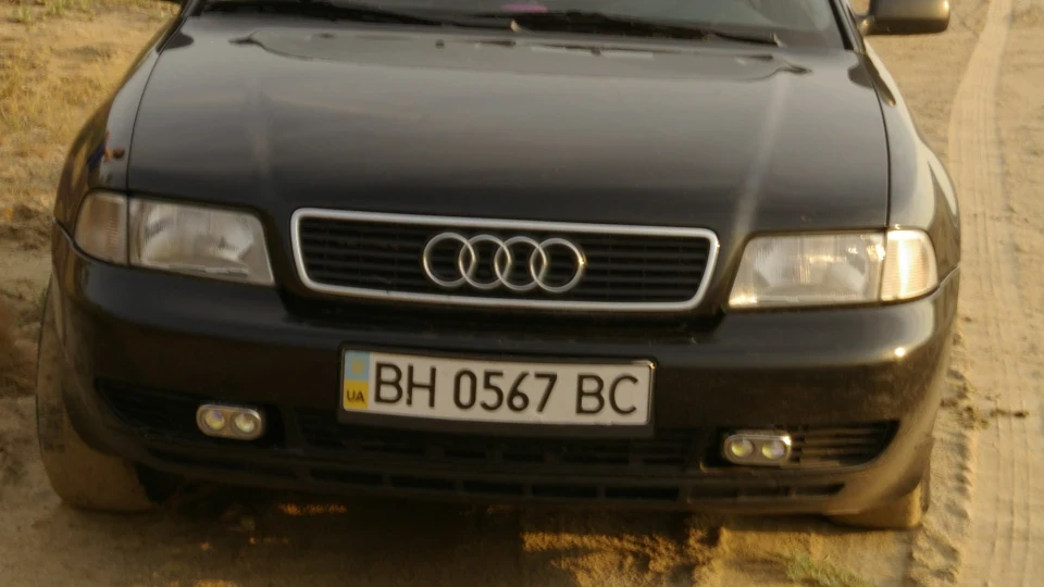 Audi A4 Моя перша 4
