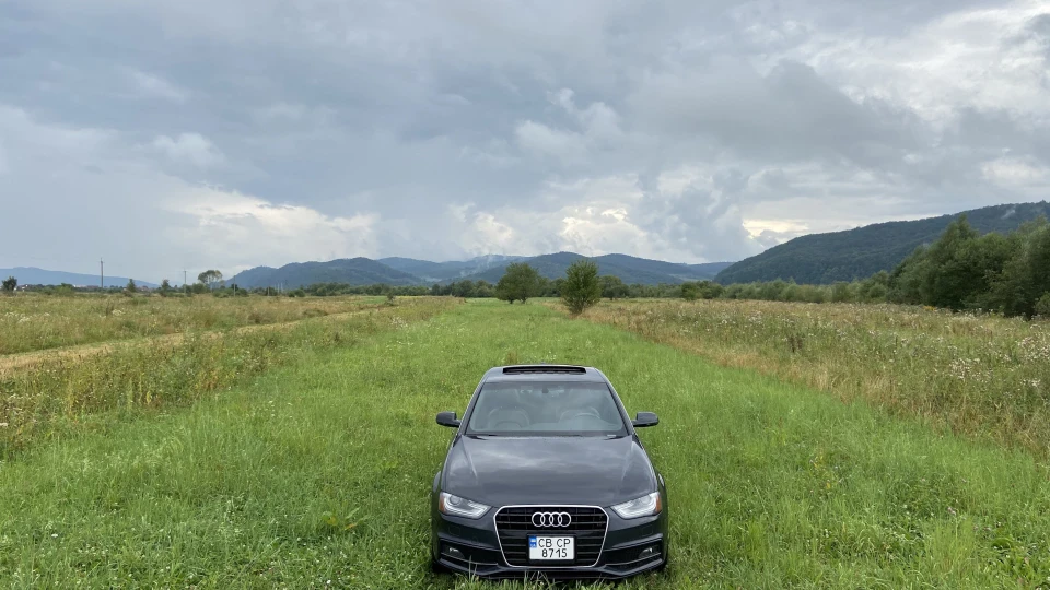 Audi A4 Moonlight Blue 5