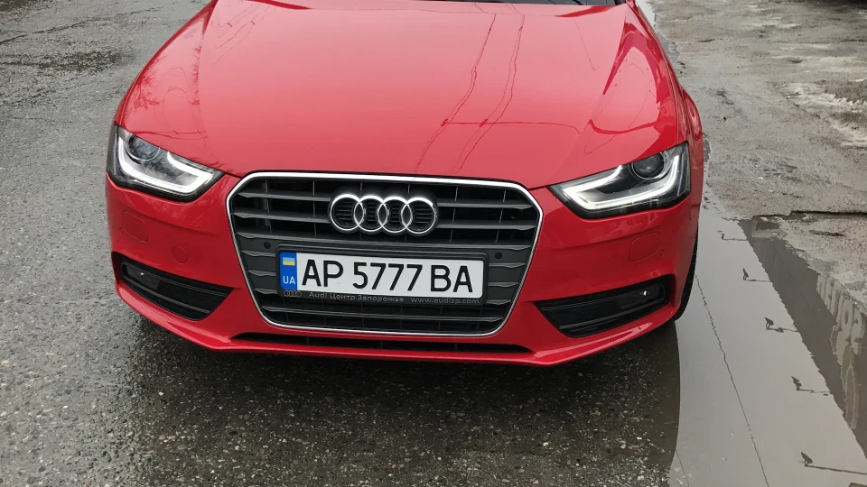Audi A4 вогненна леді 2