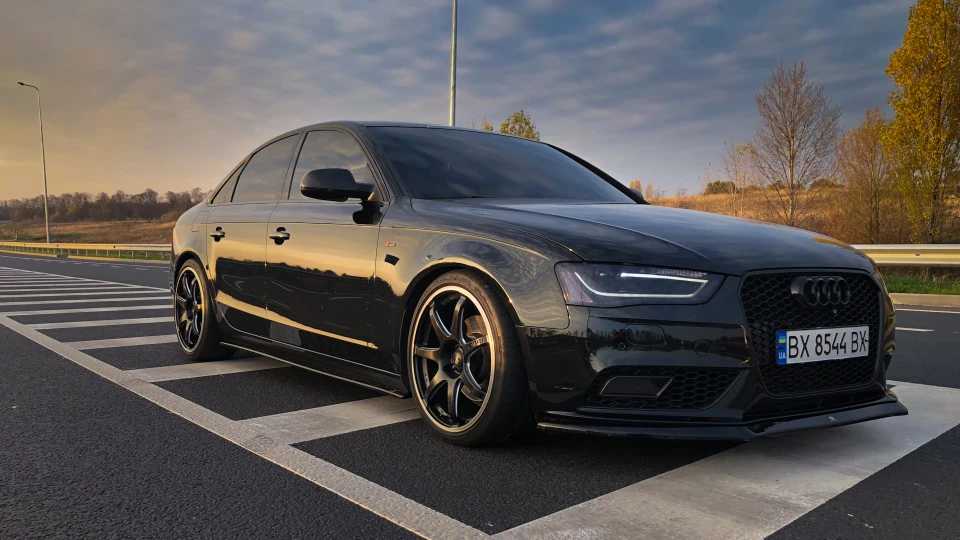 Audi A4 Майже стік 3