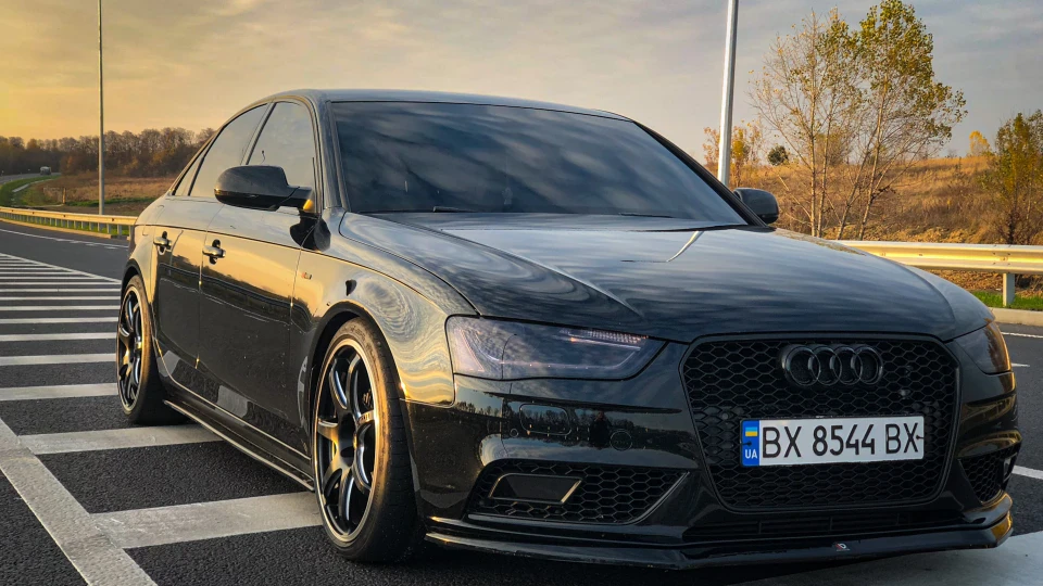 Audi A4 Майже стік 5