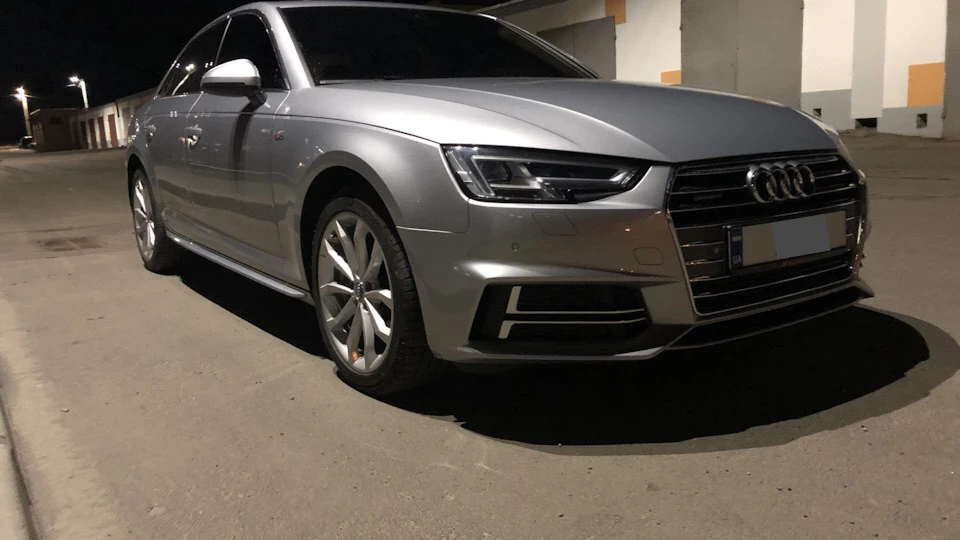 Audi A4 PREMIUM PLUS 2.0 quattro 2
