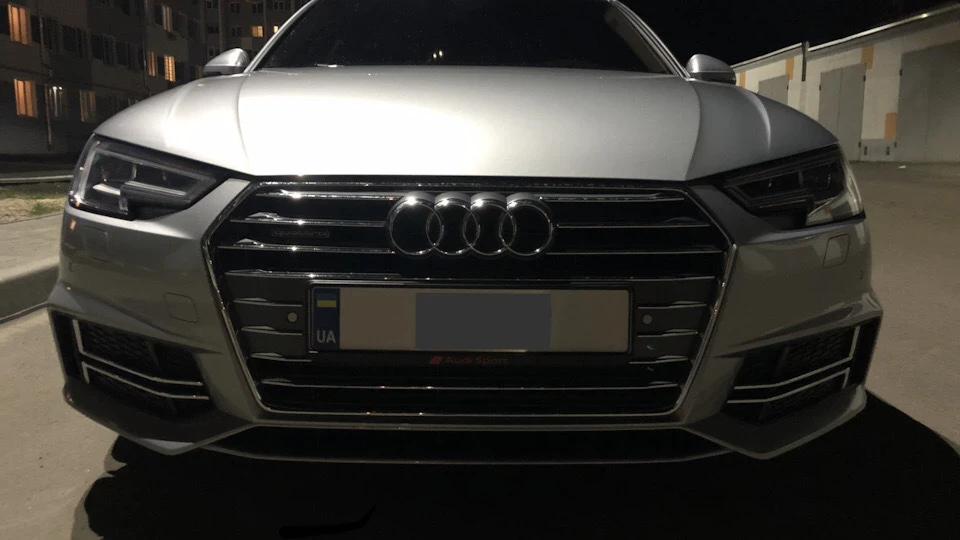 Audi A4 PREMIUM PLUS 2.0 quattro 4