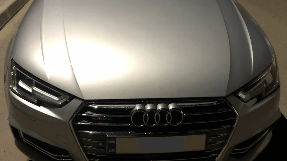 Audi A4 PREMIUM PLUS 2.0 quattro 5