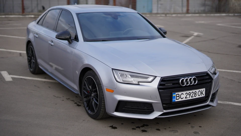Audi A4 Quattro Matrix