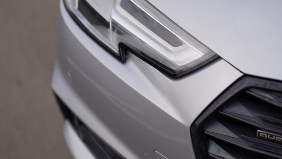 Audi A4 Quattro Matrix 4