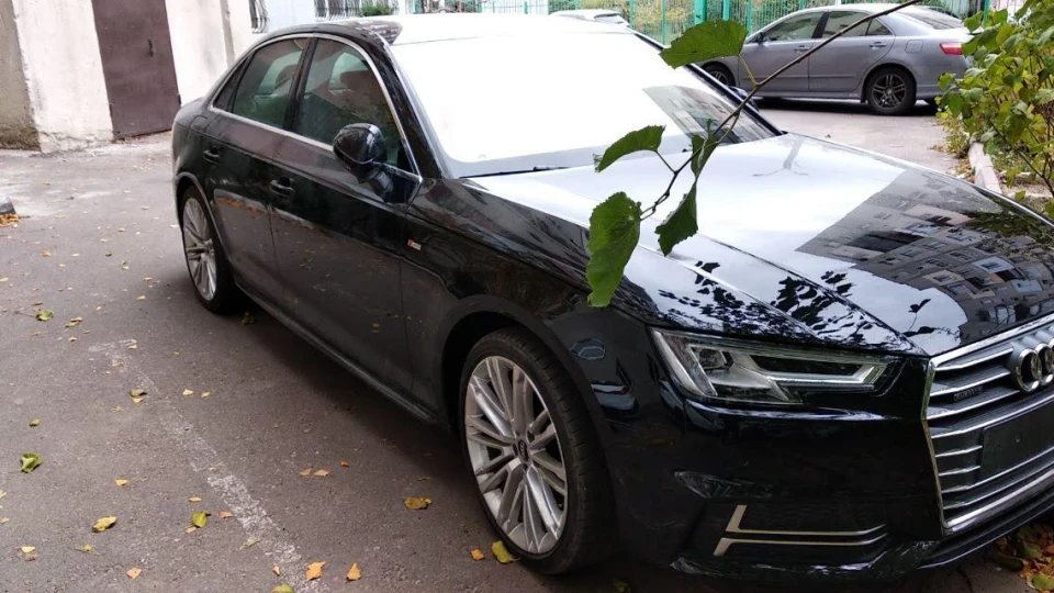 Audi A4 Quattro Prestige 2