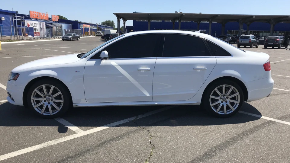 Audi A4 quattro s-line 2.0T