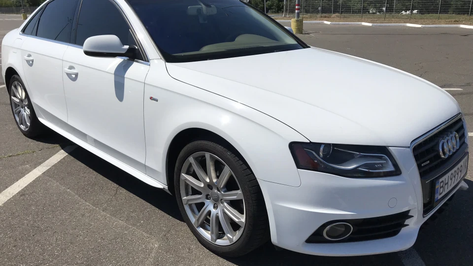 Audi A4 quattro s-line 2.0T 2