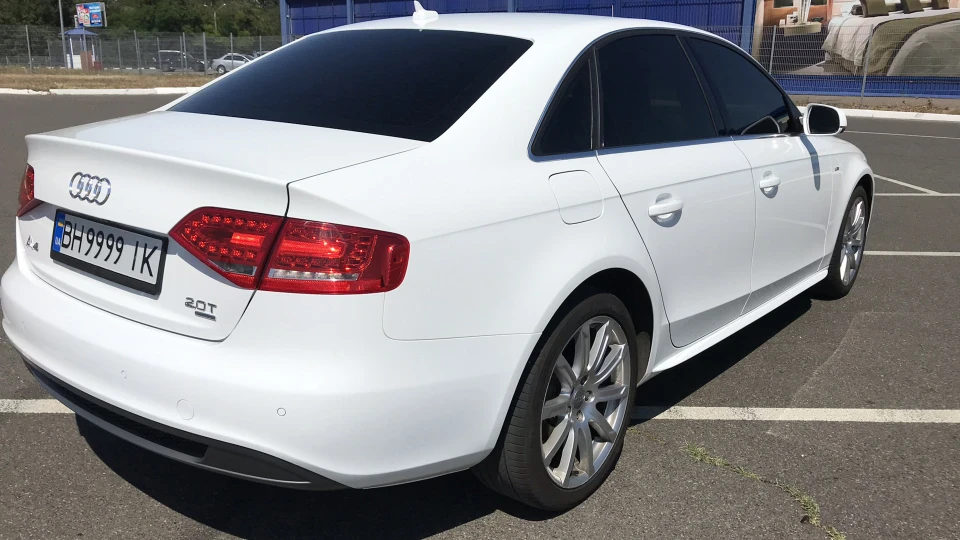 Audi A4 quattro s-line 2.0T 4