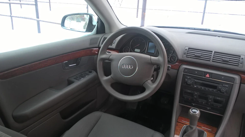 Audi A4 Quattro. Сприятливий трактор 3