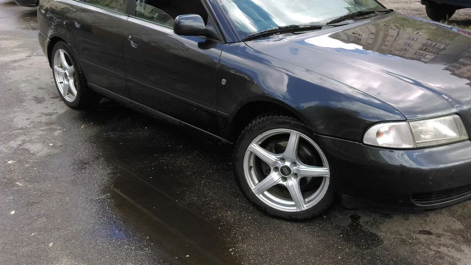 Audi A4 Quattro 2