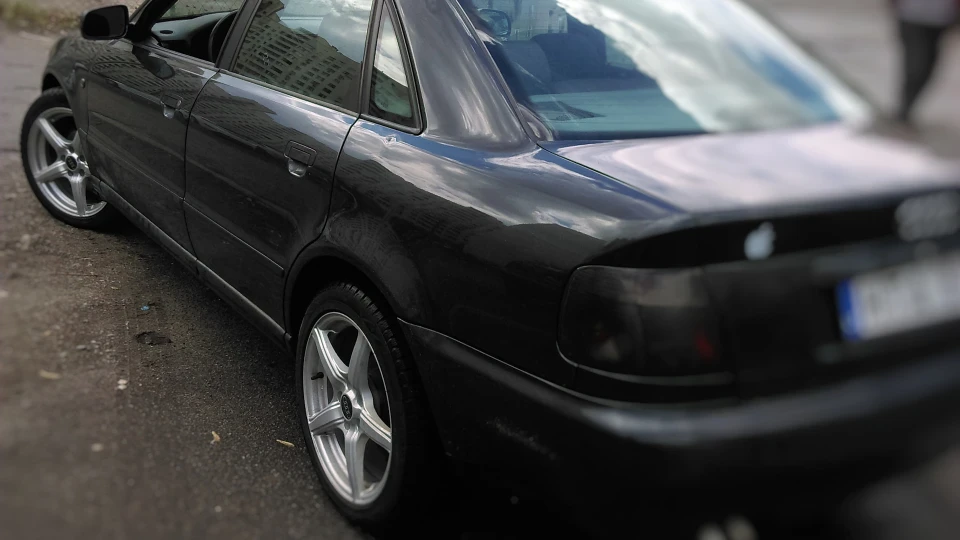 Audi A4 Quattro 4