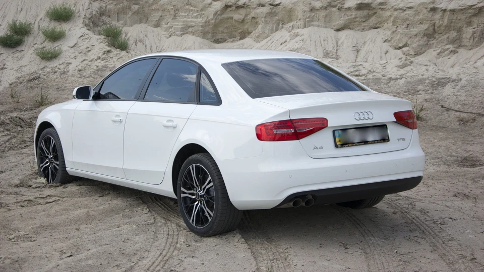 Audi A4 Revo St1 2
