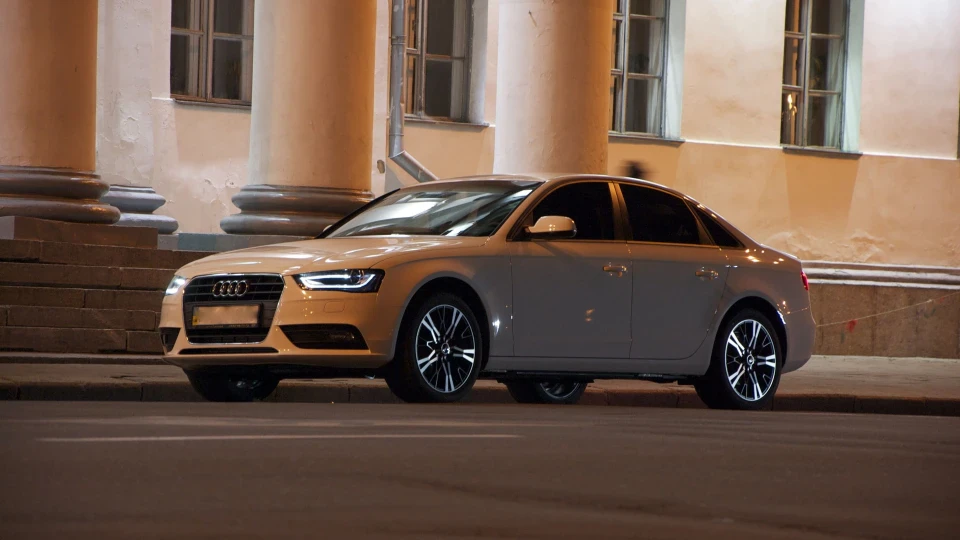 Audi A4 Revo St1 4