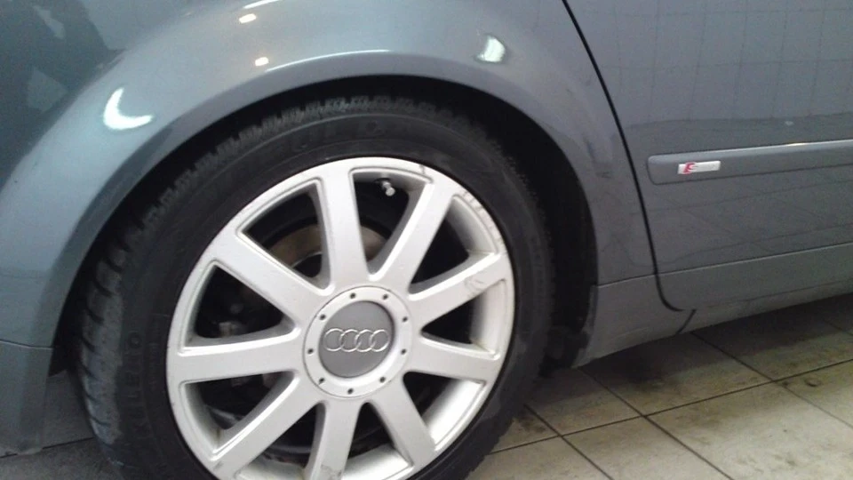 Audi A4 S-LINE 1.8T (190л.с.) 3
