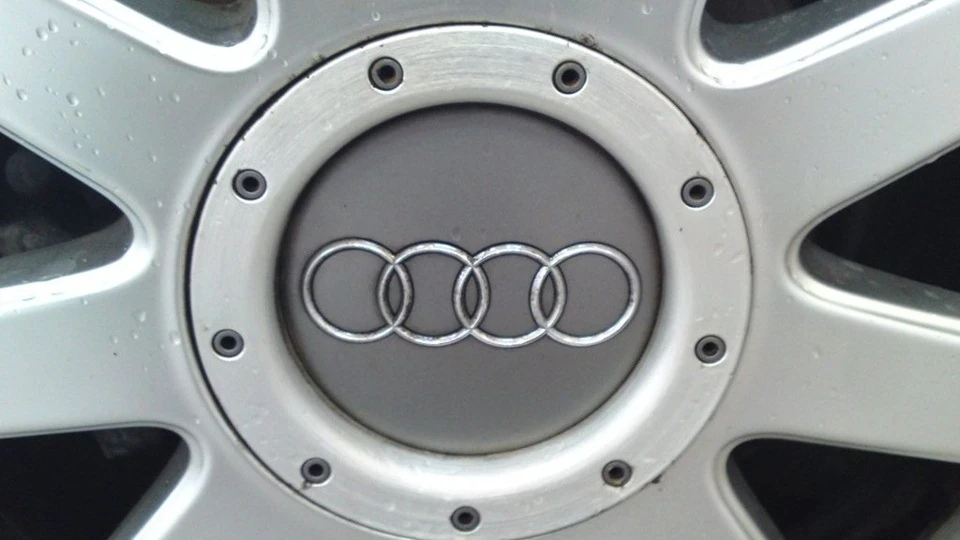 Audi A4 S-LINE 1.8T (190л.с.) 4
