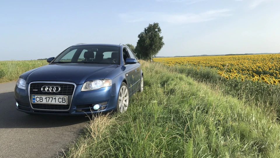 Audi A4 S-Line 2.0 TDI 3