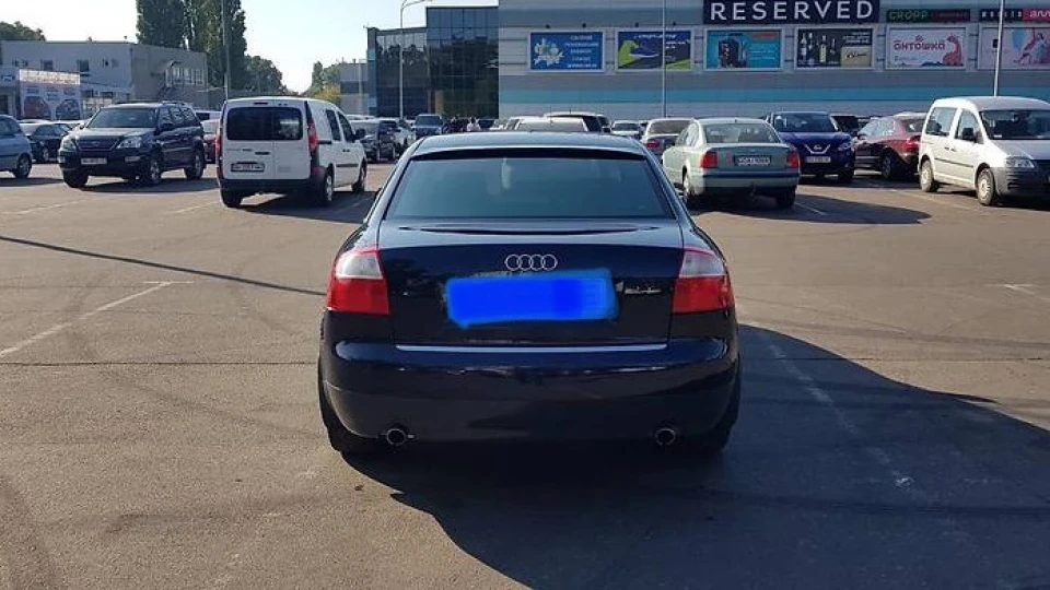 Audi A4 Літак 2