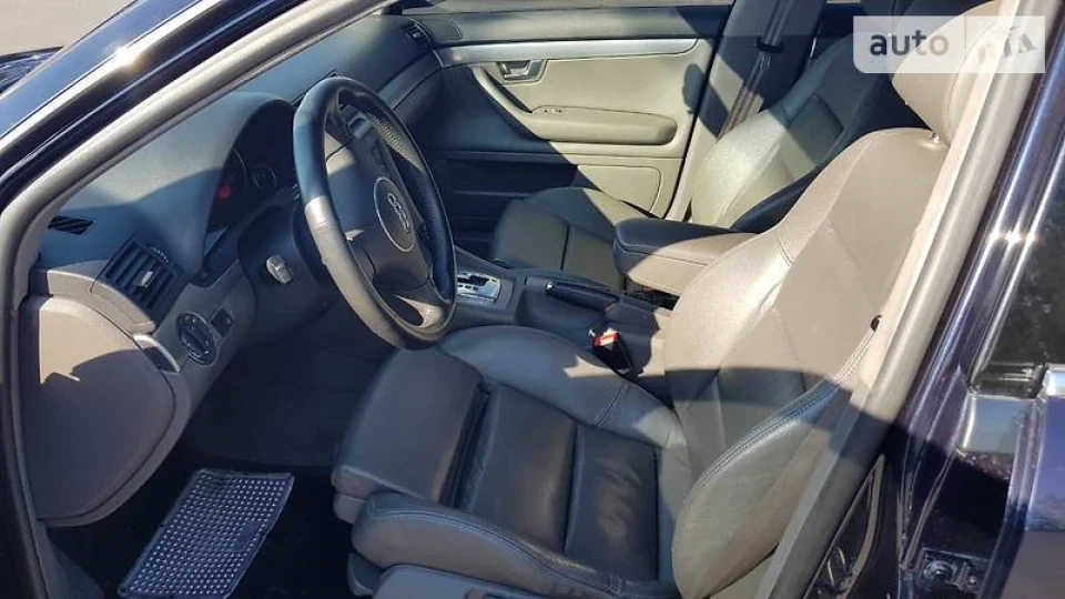 Audi A4 Літак 3