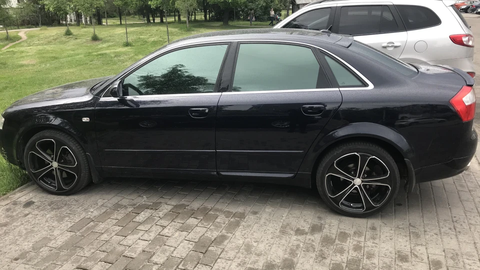 Audi A4 Літак 5