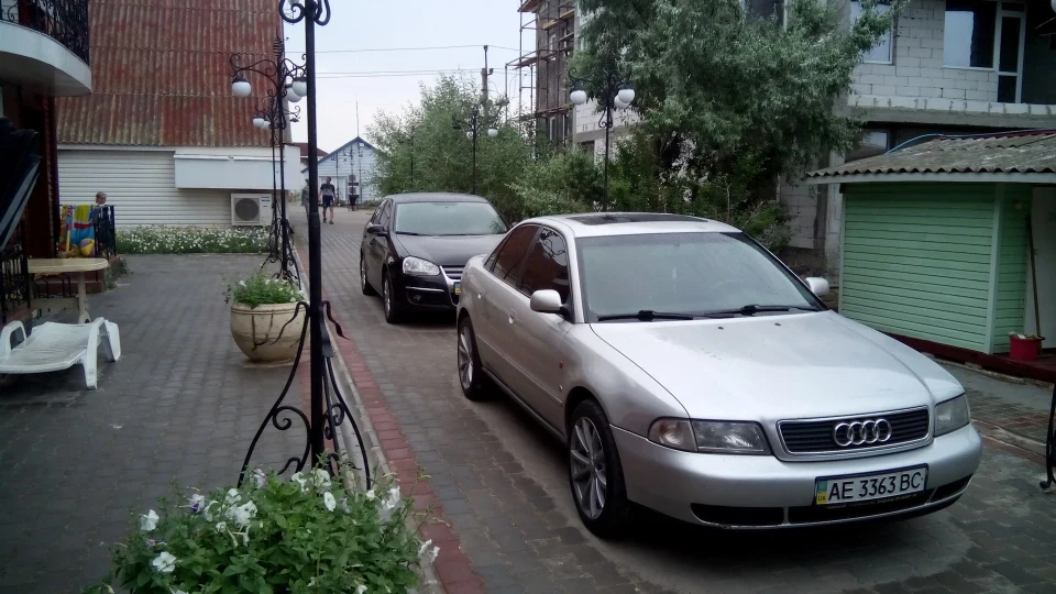 Audi A4 Silver&black