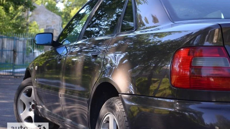 Audi A4 шоколадка 1.8T 5