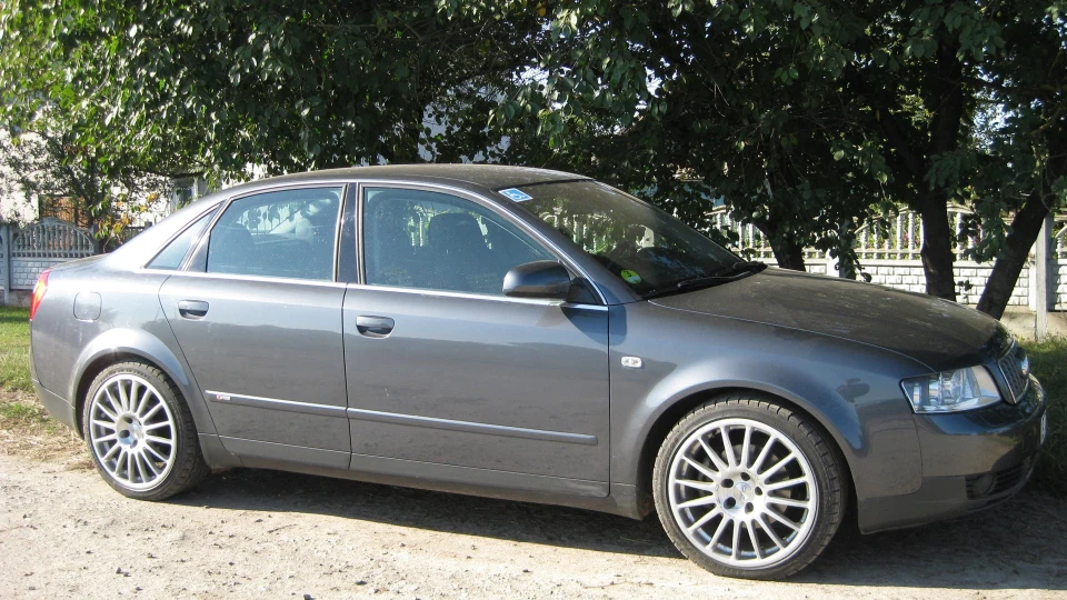 Audi A4 TDI ліфтований S-line 4