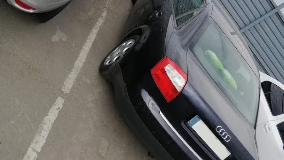 Audi A4 Хмара 3