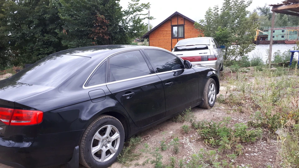 Audi A4 Turbo) 2