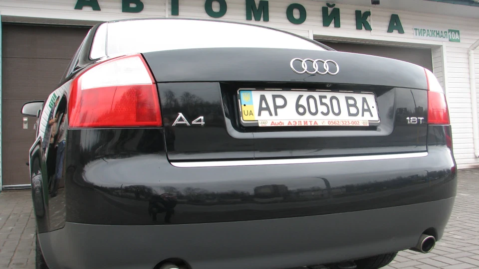 Audi A4 Turbo 2