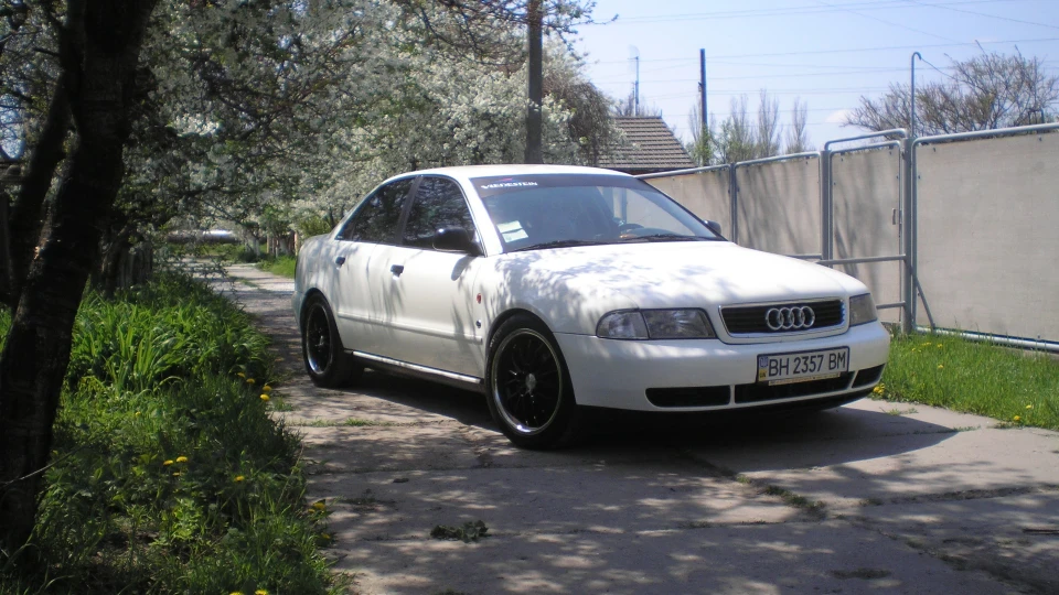 Audi A4 Турбо 2