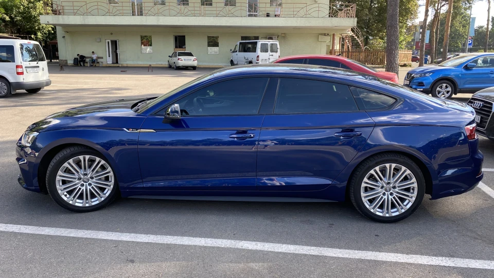 Audi A5 Sportback 4