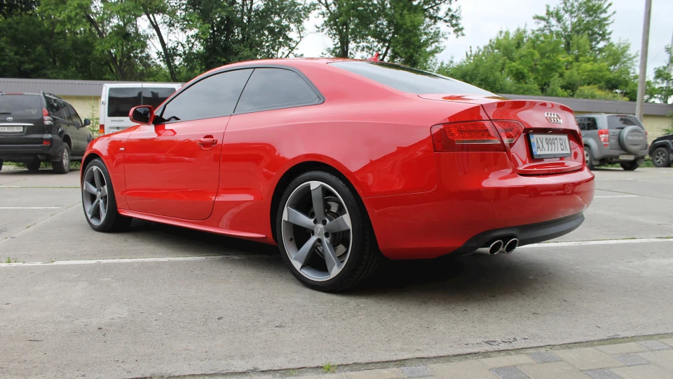 Audi A5 4