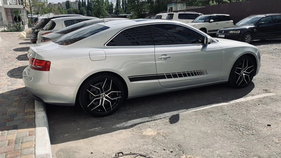 Audi A5 2.0t 5
