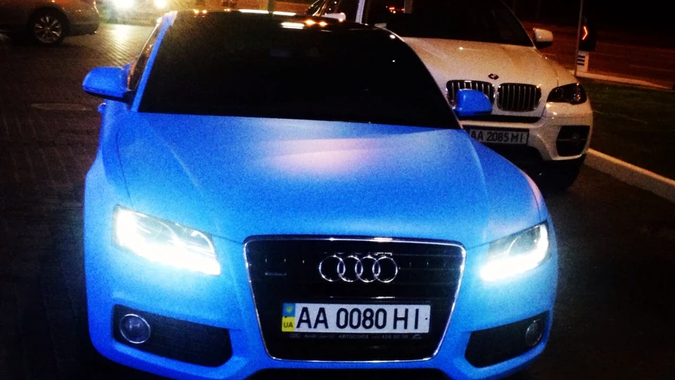 Audi A5 FROM WHITE TO BLUE 4