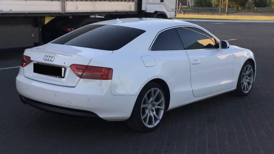 Audi A5 Lee... 2