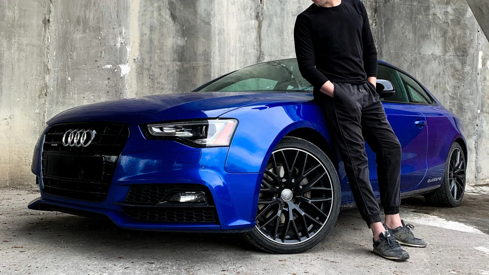 Audi A5 S-Line Coupe 4