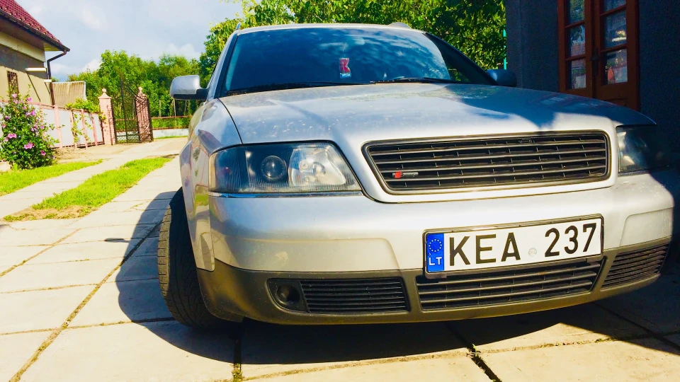 Audi A6 Avant