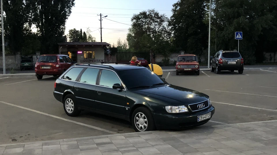 Audi A6 Avant 4