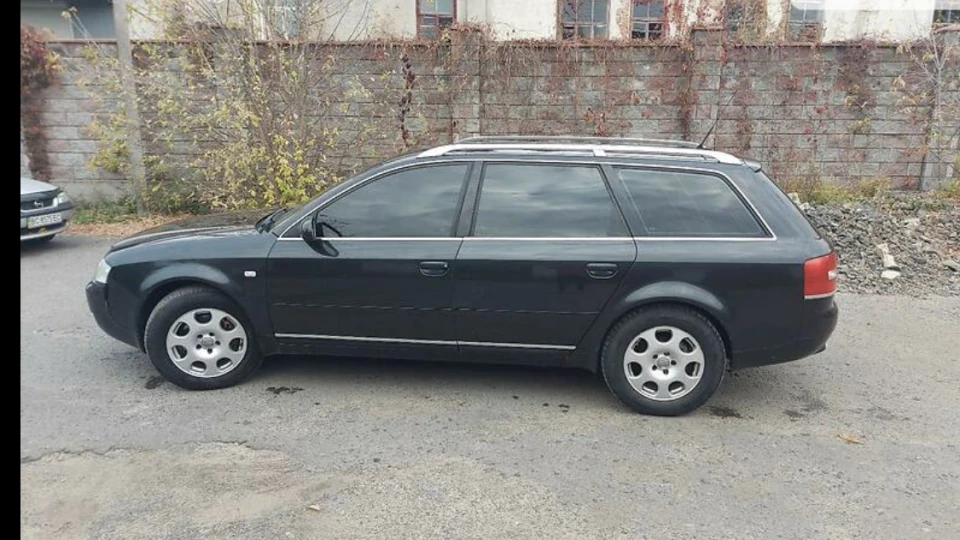 Audi A6 Avant 5