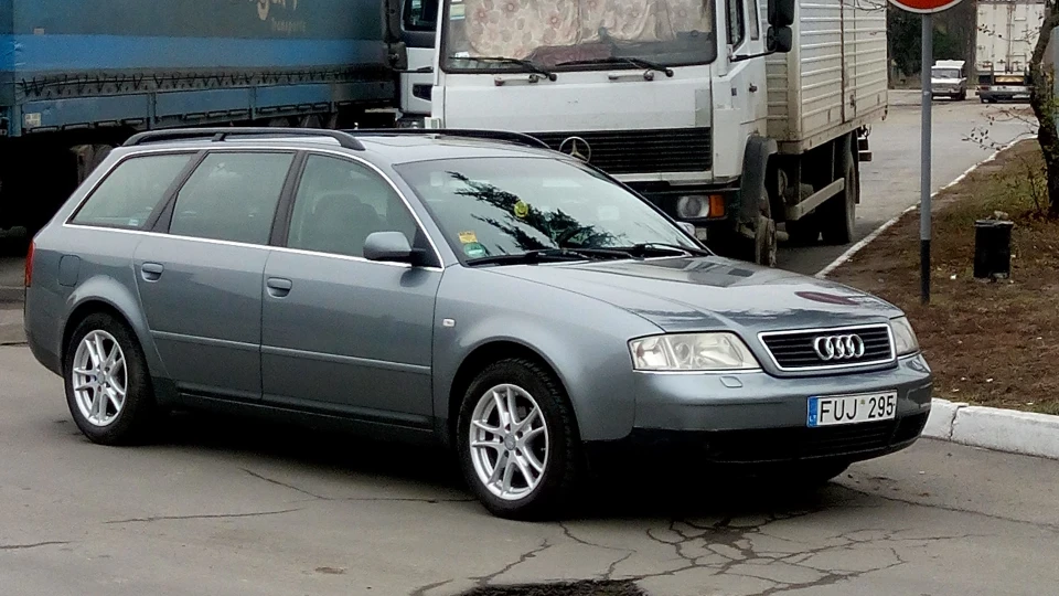 Audi A6 Avant 3