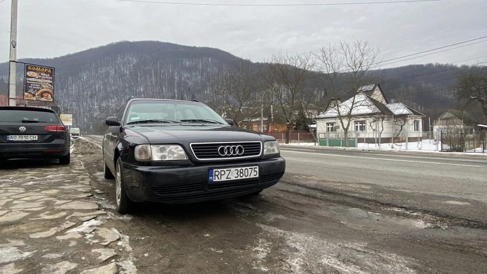 Audi A6 Avant 4