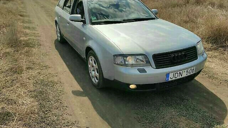 Audi A6 Avant 2