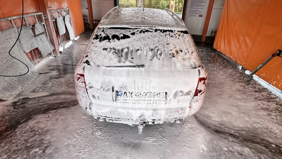 Audi A6 Avant 4